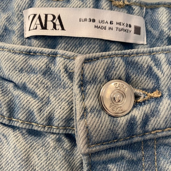 Zara amid Rise Straight Leg Jean - Picture 2 of 4